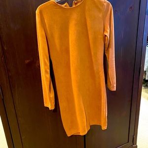 Simple shift dress with hidden zipper